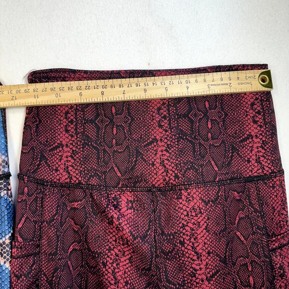 Women Leggings Set of 2 SZ Snakeskin Abstract Artsy Pocket Running - Picture 6 of 12